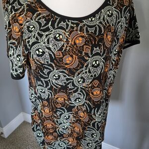 Halloween LuLaRoe Black and Orange Patterned Short Sleeve Top